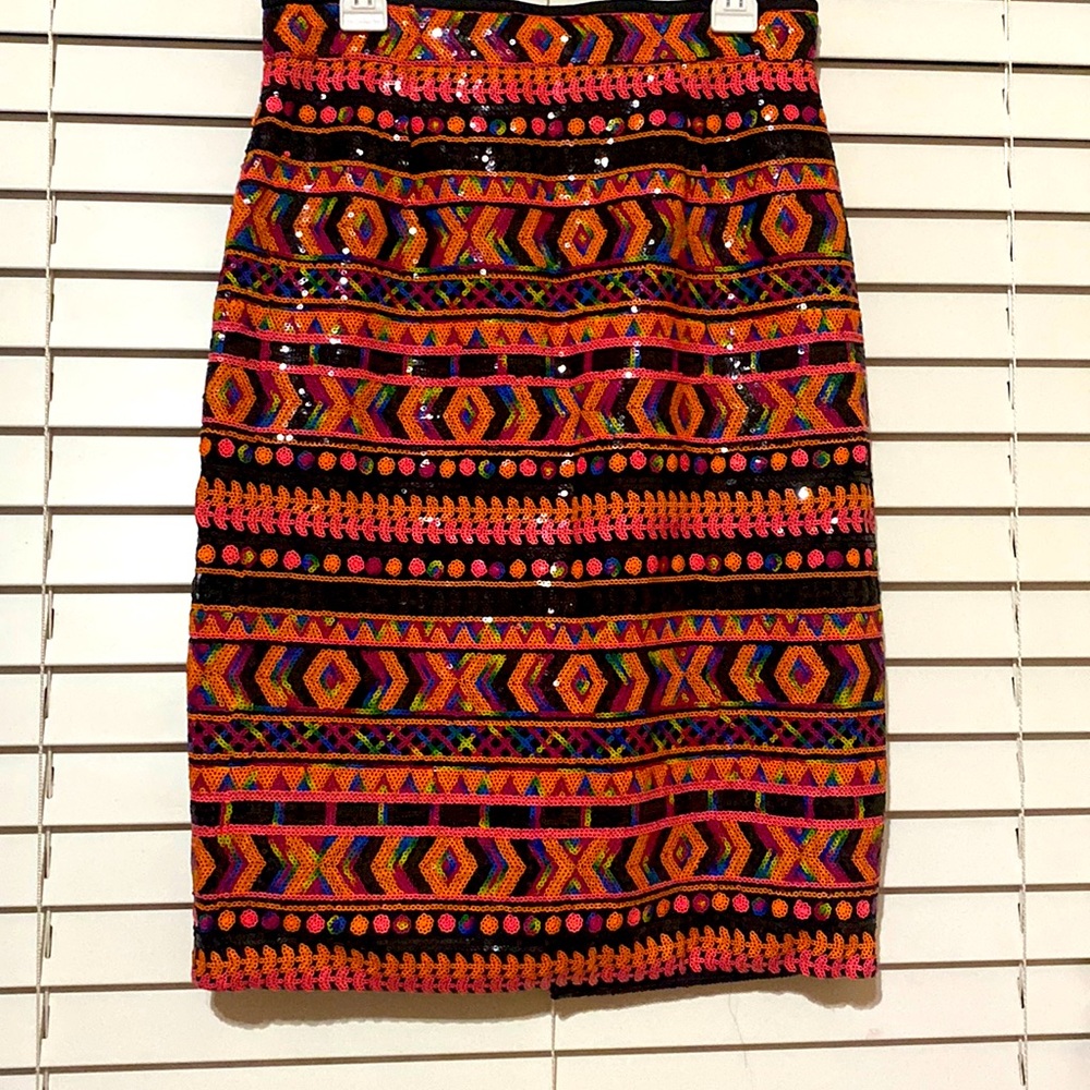 Multicolored Sequin Skirt. Size: Small